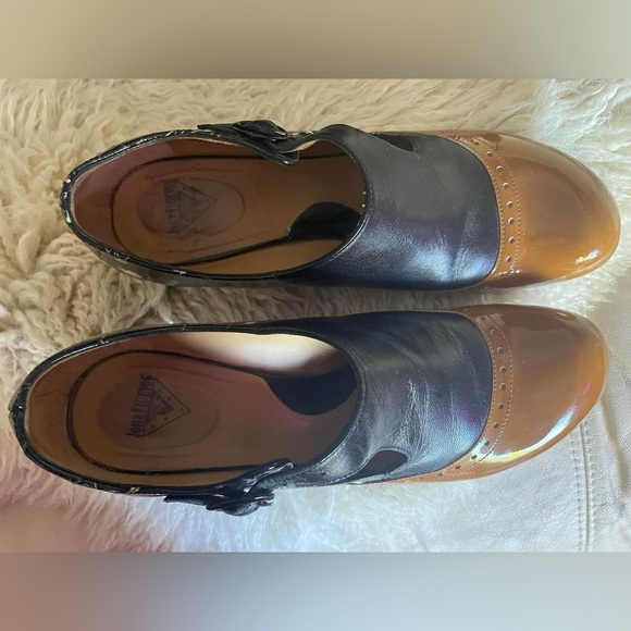 John Fluevog Shoes - Ella Baker - sz 8 - Picture 2 of 10